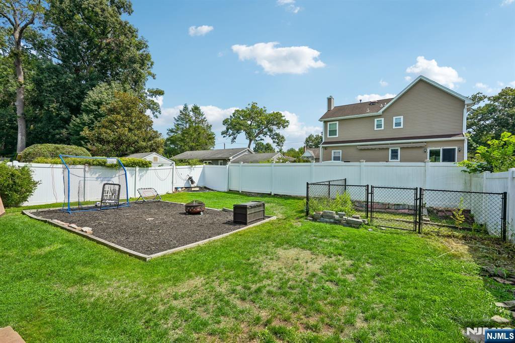 122 Maplewood Avenue Property Photo 30