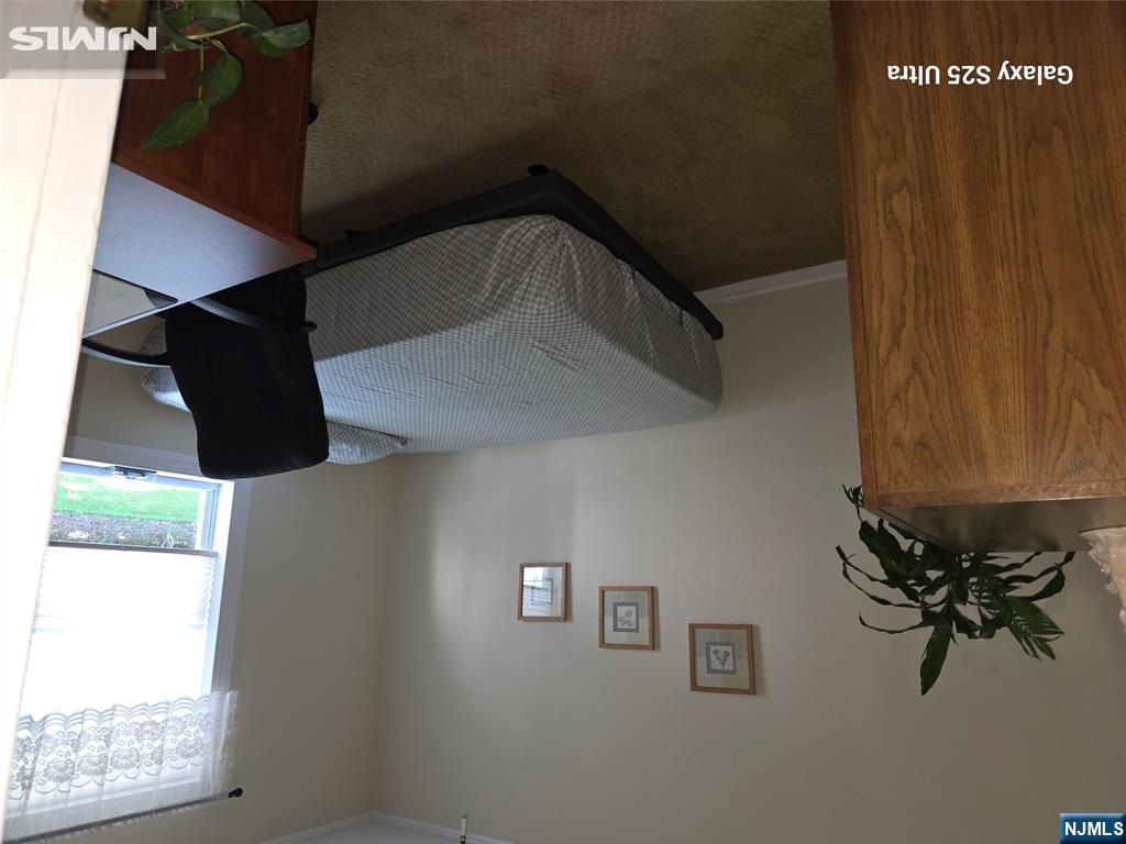 569 Center Avenue Property Photo 10