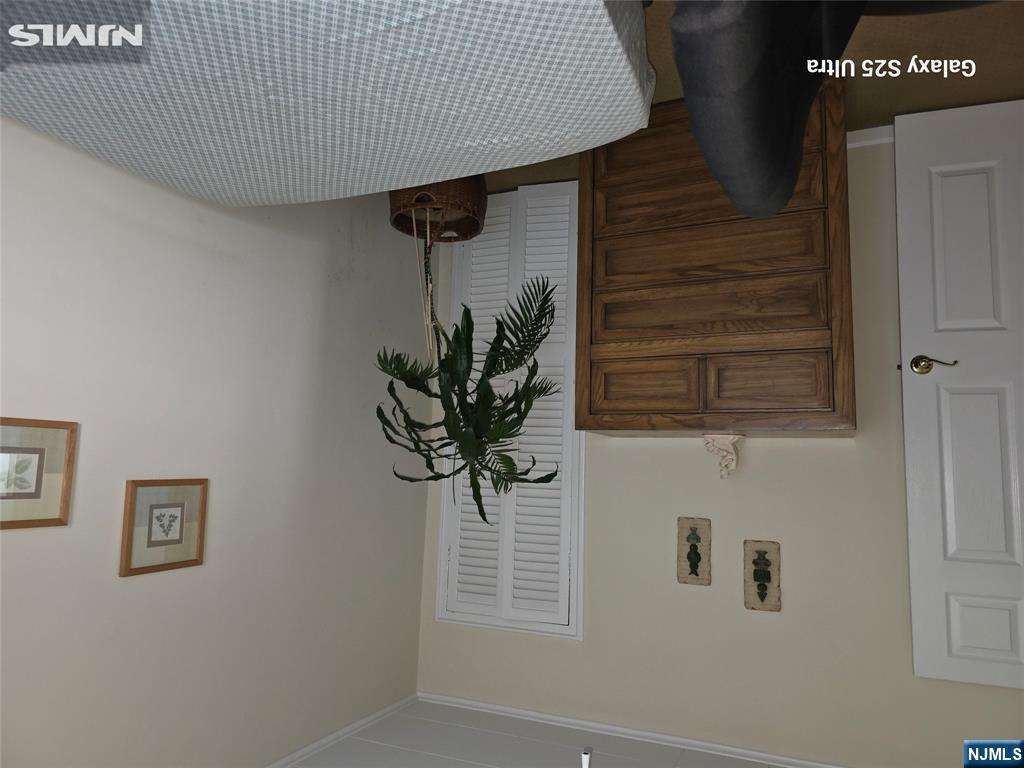 569 Center Avenue Property Photo 11