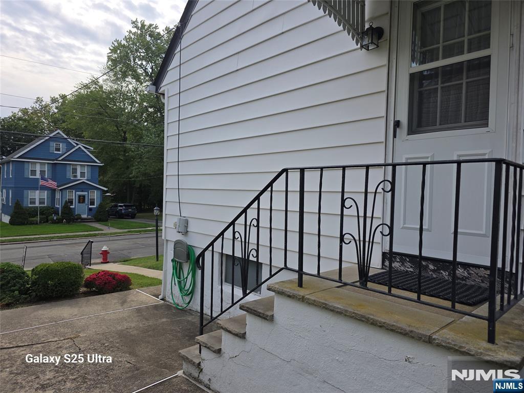 569 Center Avenue Property Photo 21