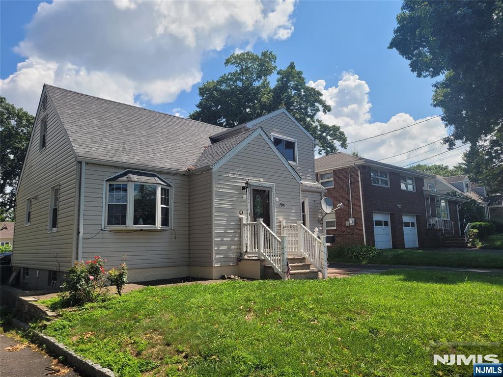 796 Allwood Road Property Photo 2