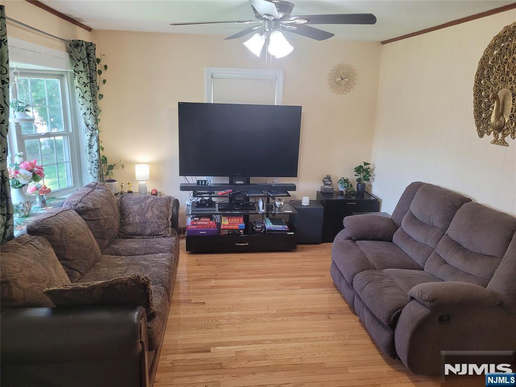 796 Allwood Road Property Photo 5