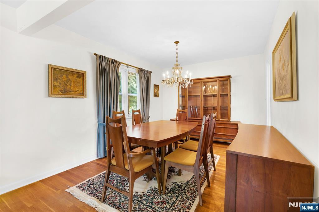 349 N Ridgewood Boulevard Property Photo 10