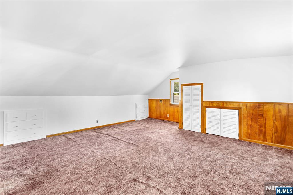 349 N Ridgewood Boulevard Property Photo 25