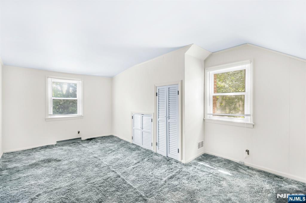 349 N Ridgewood Boulevard Property Photo 28