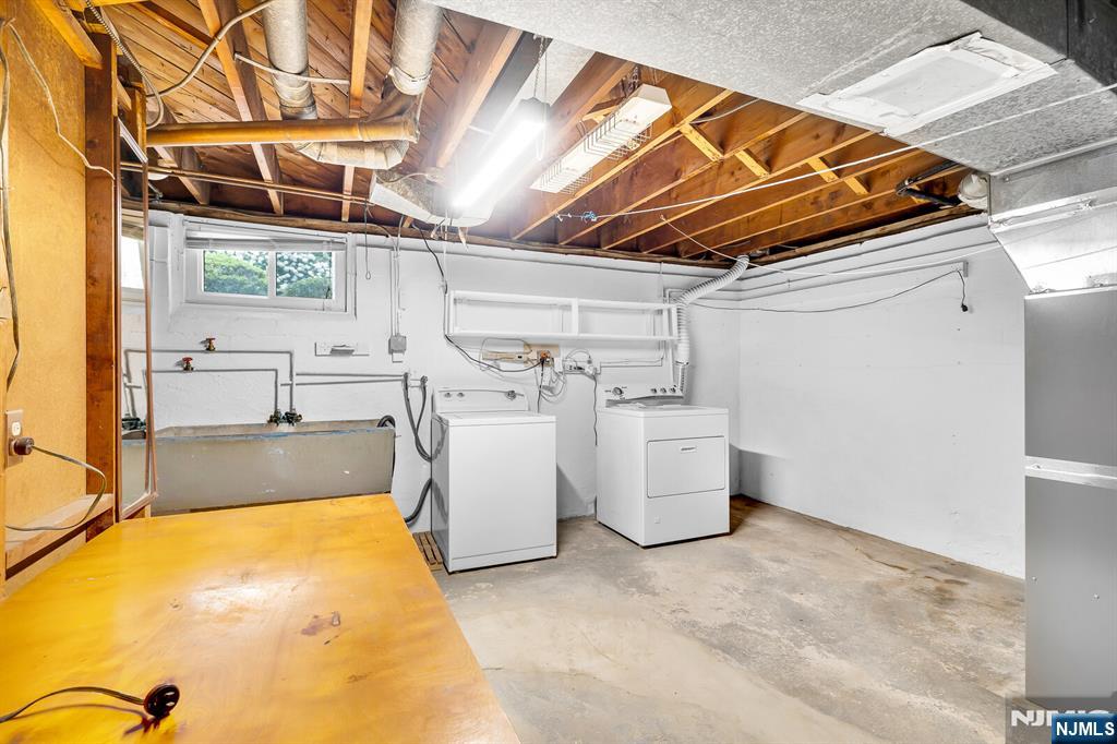 349 N Ridgewood Boulevard Property Photo 38
