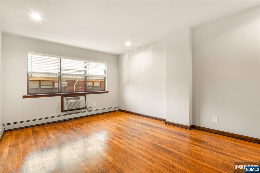 204 Terhune Avenue F Property Photo 3