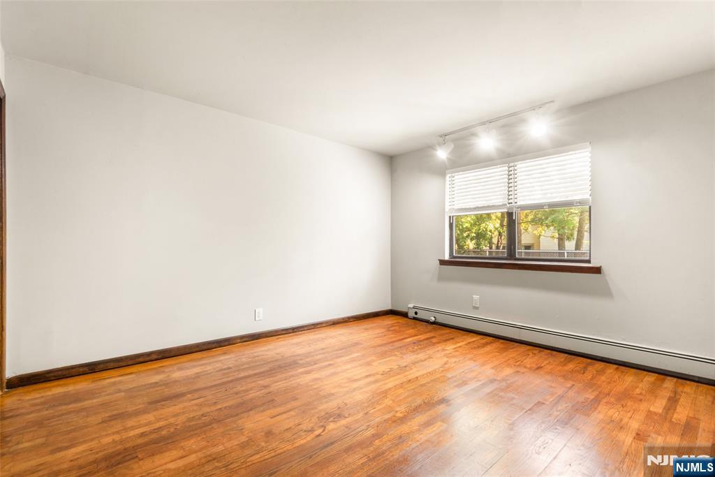 204 Terhune Avenue F Property Photo 8