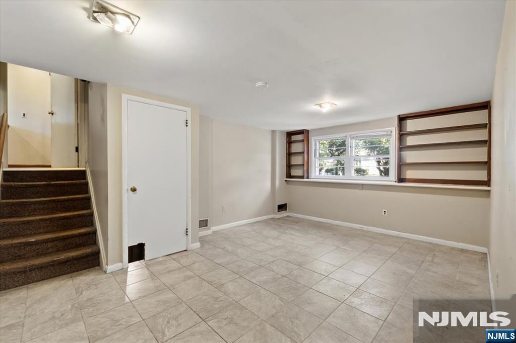 546 Lynn Street Property Photo 20