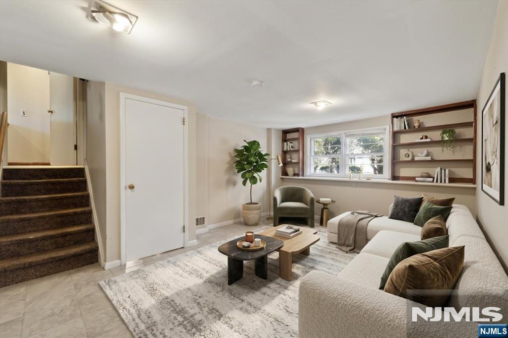 546 Lynn Street Property Photo 21