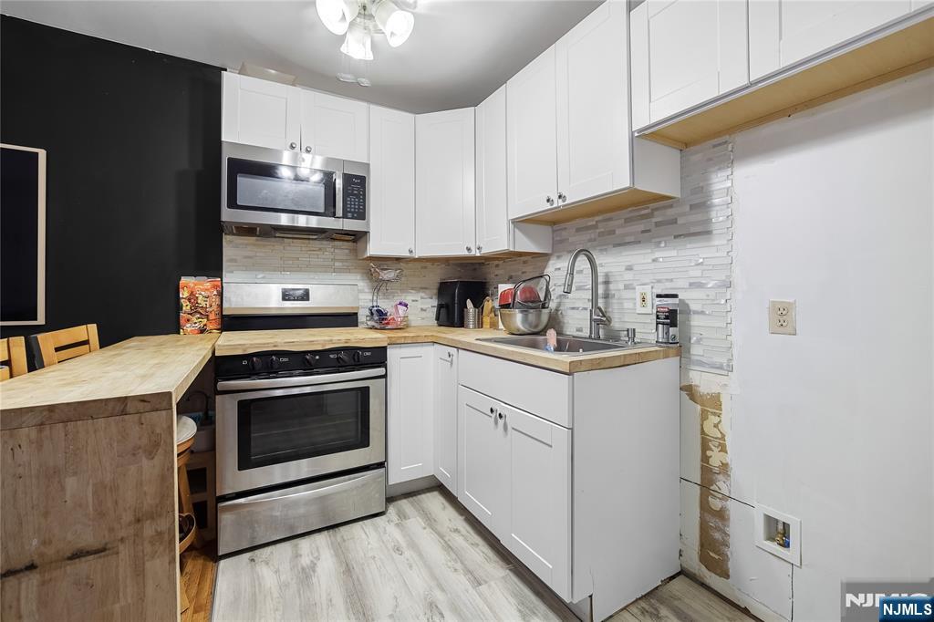 359 Marshall Street 3a Property Photo 6
