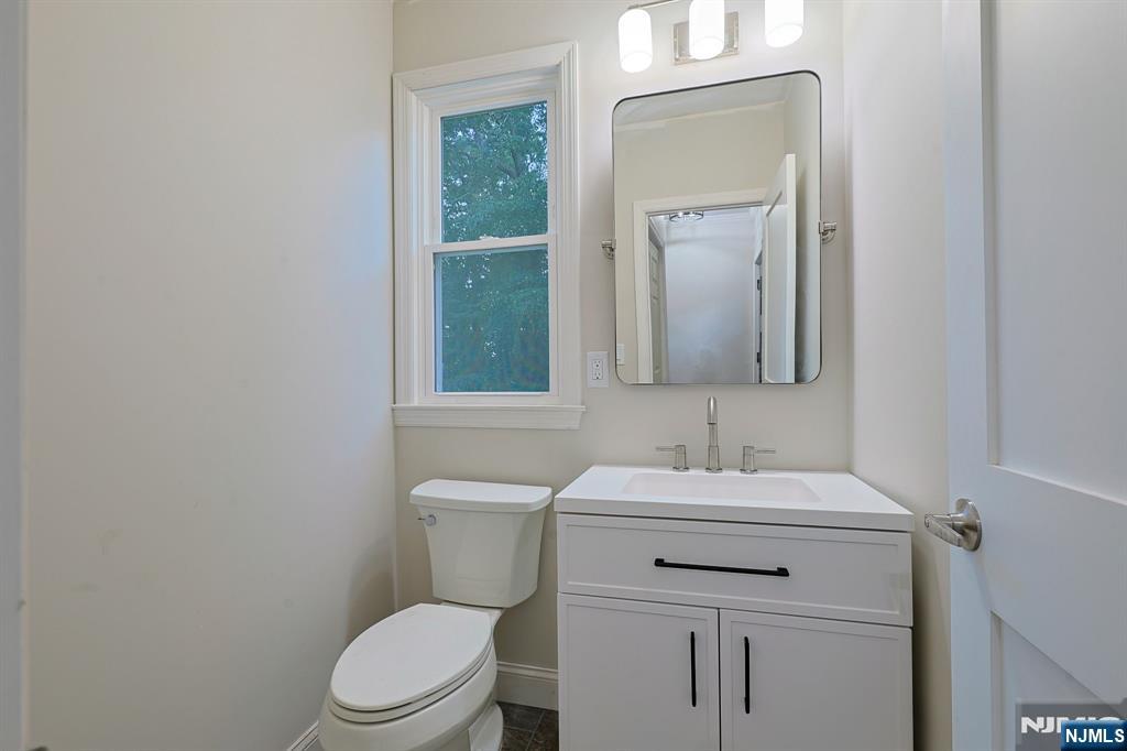 13 Maine Street Property Photo 9