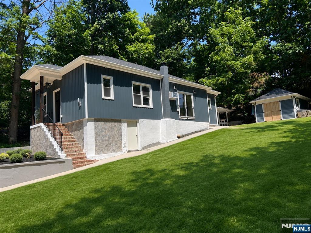13 Maine Street Property Photo 15