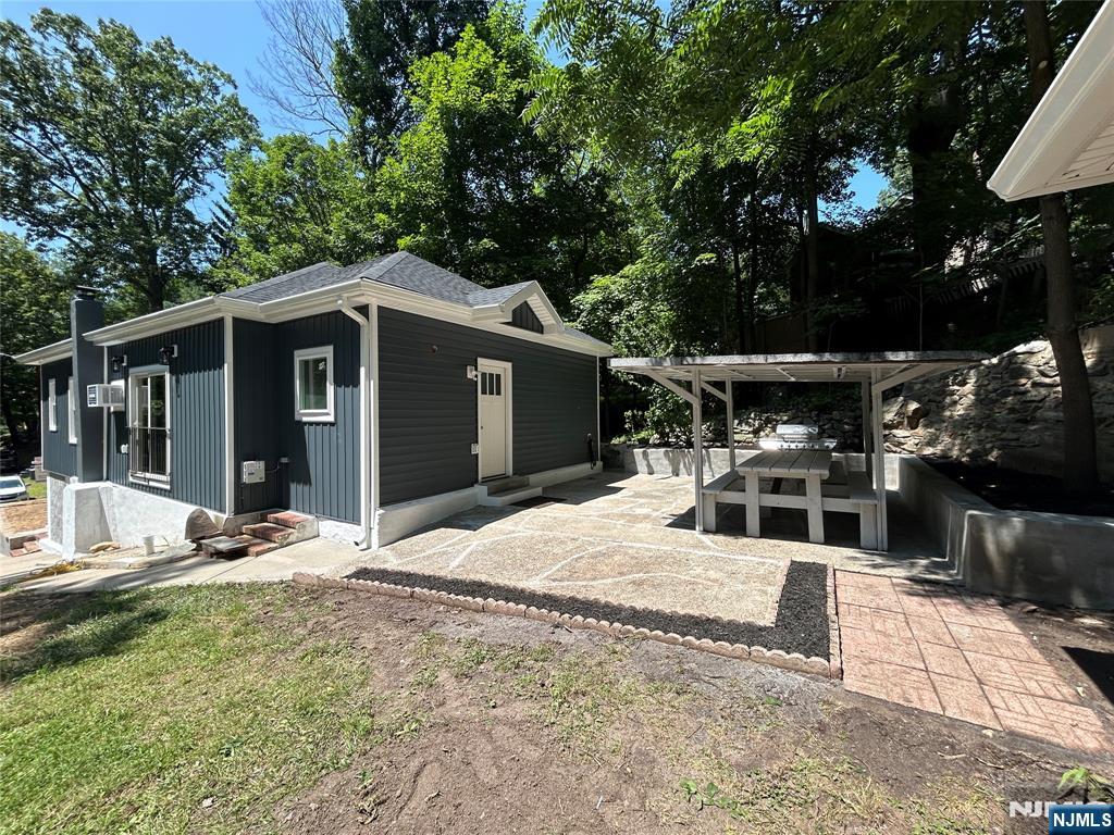 13 Maine Street Property Photo 21