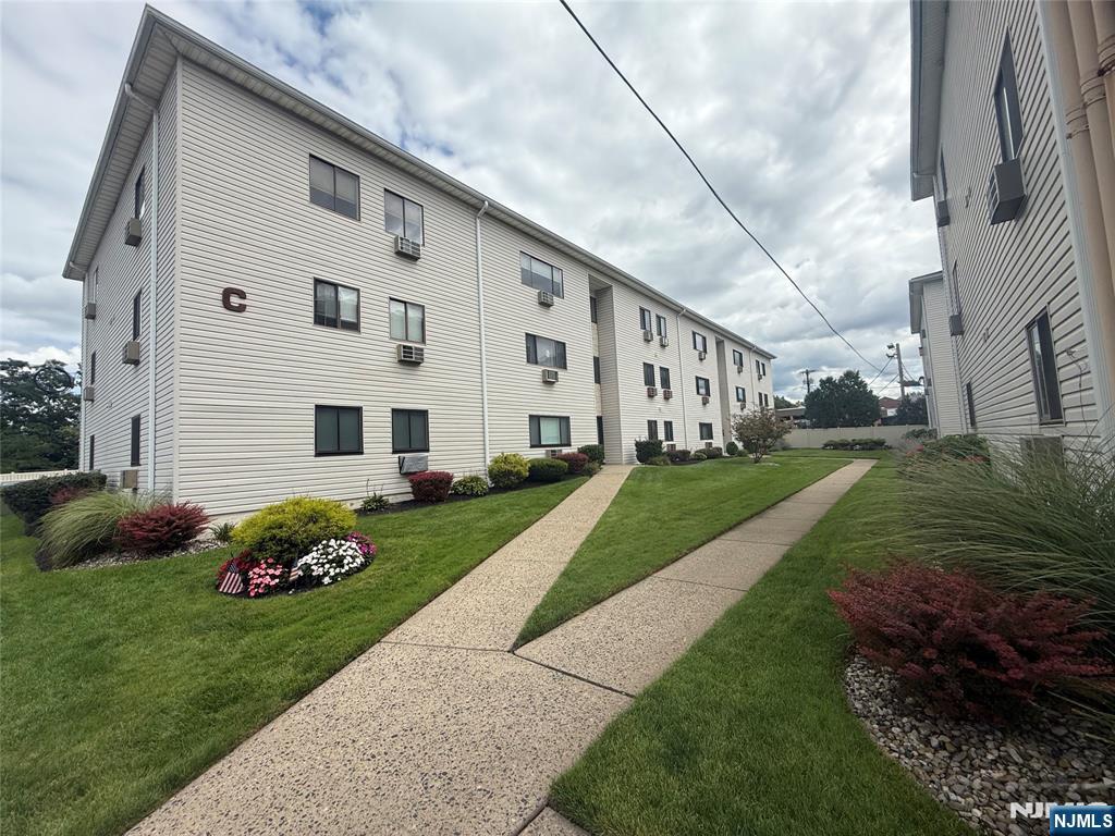 250 Grant Avenue C38 Property Photo 1