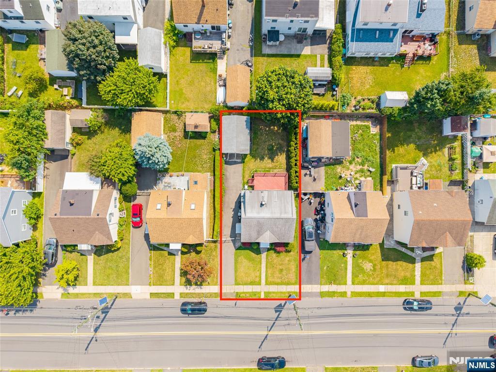 711 Bloomfield Avenue Property Photo 20