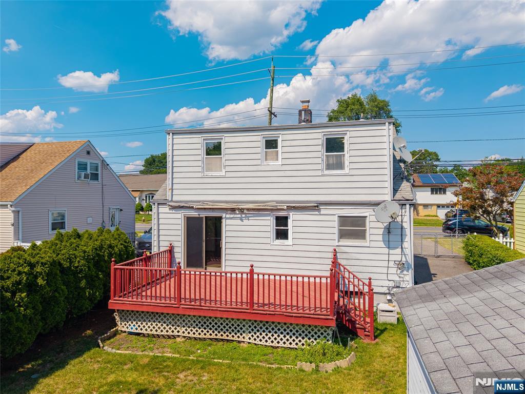 711 Bloomfield Avenue Property Photo 24