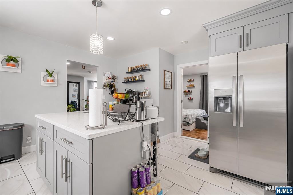 255 E 54th Street Property Photo 16