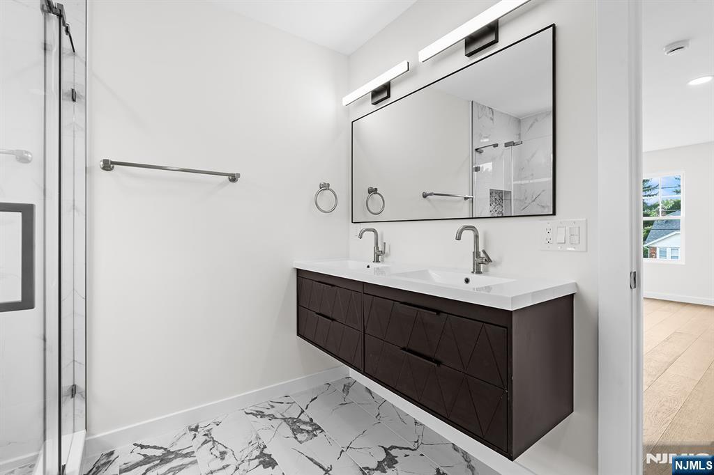 2-25 Kenneth Avenue Property Photo 19