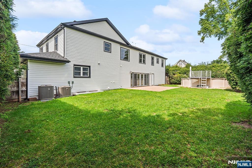 2-25 Kenneth Avenue Property Photo 34