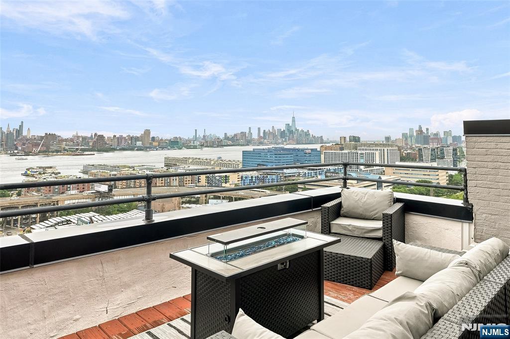 530 Gregory Avenue Cp5 Property Photo 1