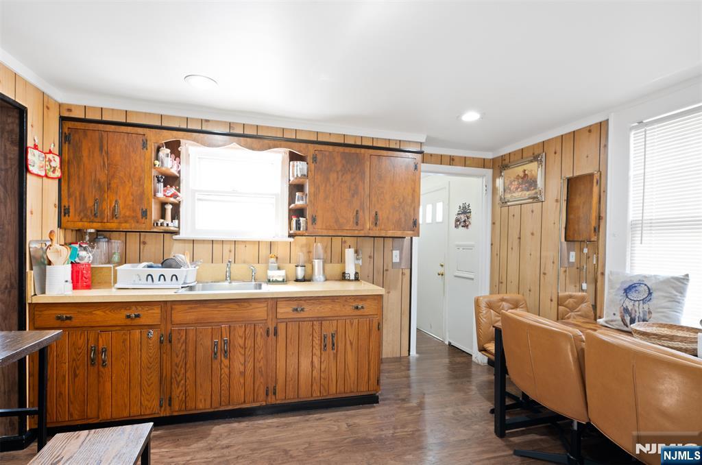 307 Washington Avenue Property Photo 2