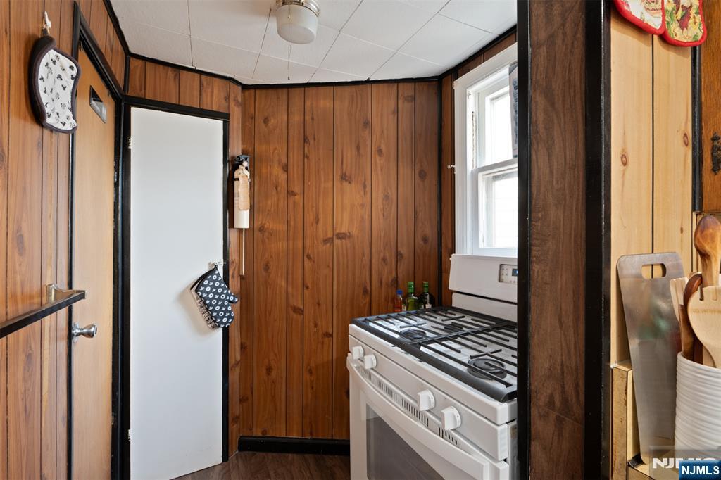307 Washington Avenue Property Photo 3