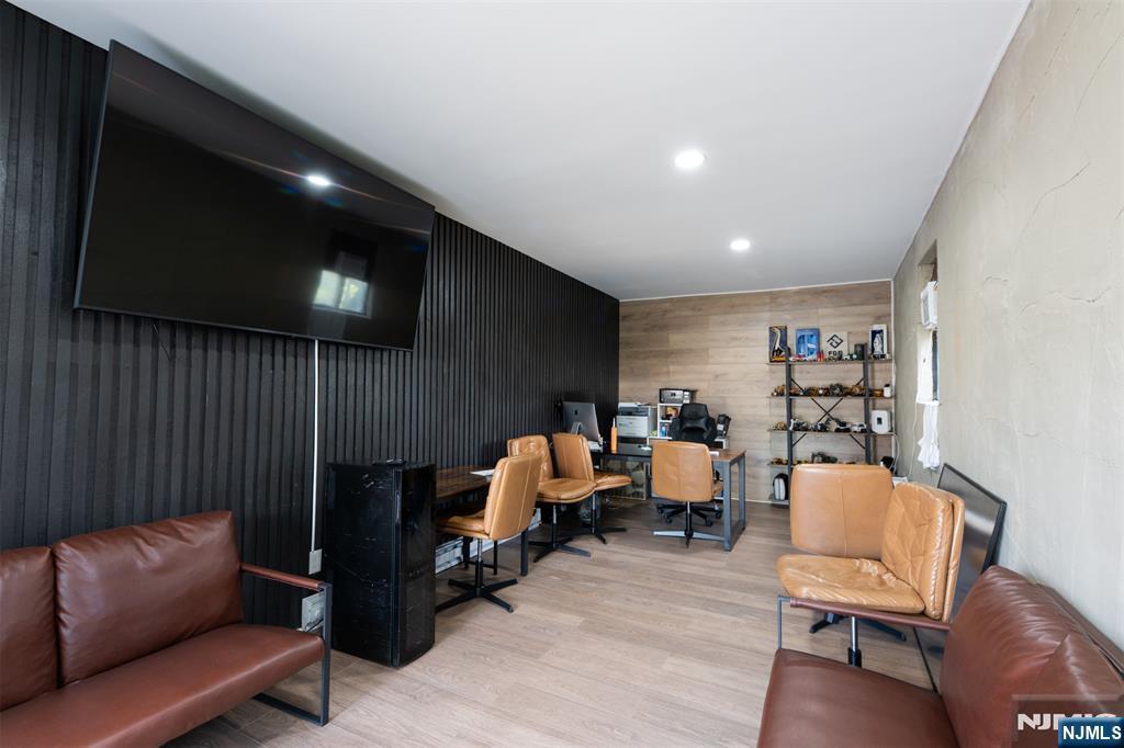 307 Washington Avenue Property Photo 7