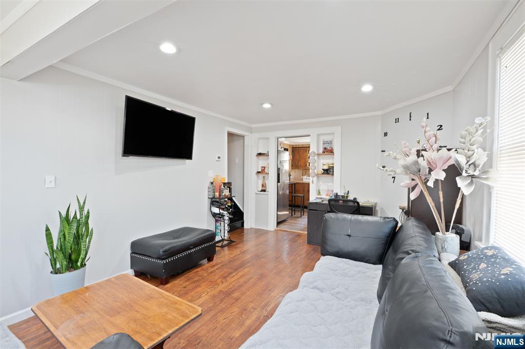 307 Washington Avenue Property Photo 10
