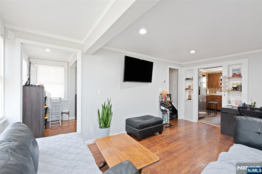 307 Washington Avenue Property Photo 11