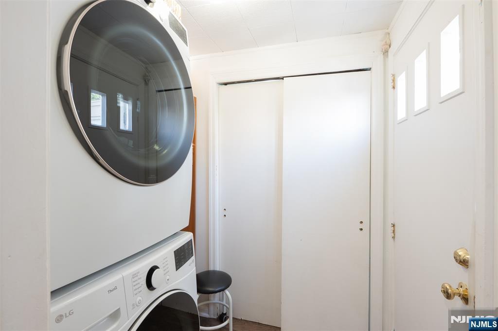 307 Washington Avenue Property Photo 15