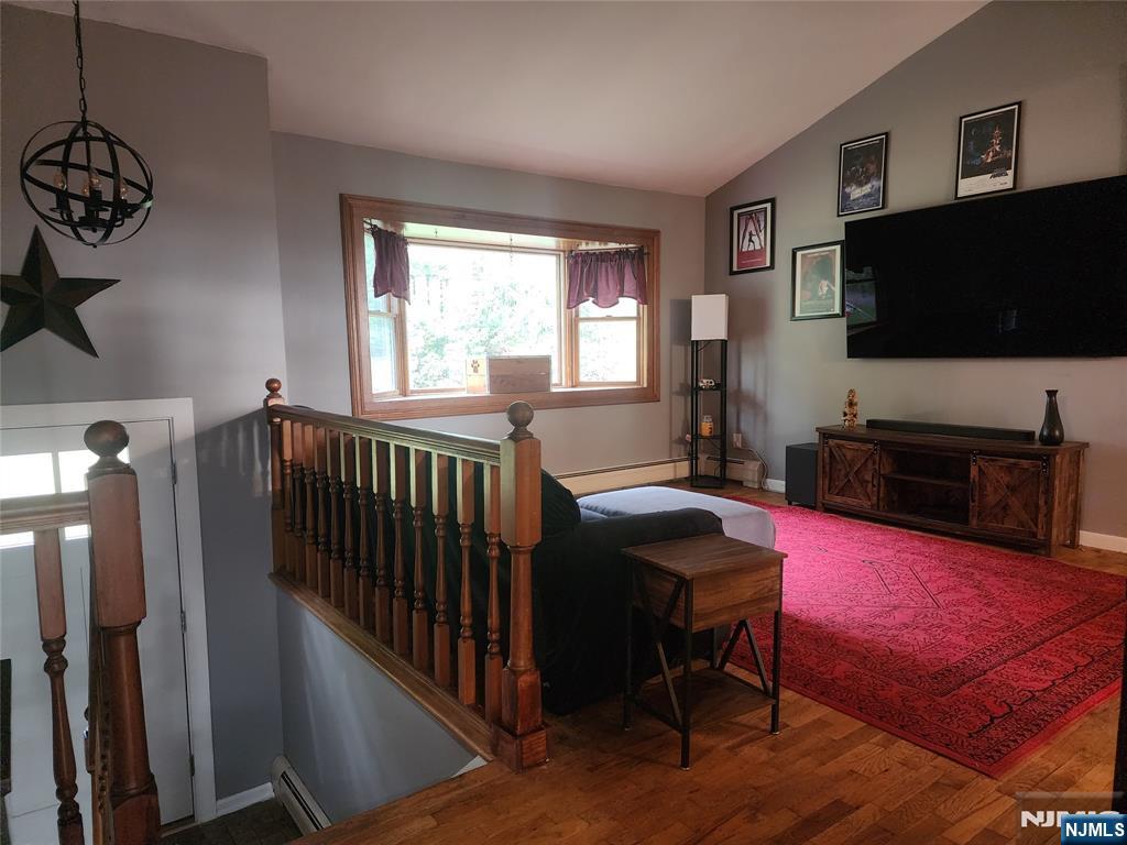 11 Hillsdale Drive Property Photo 7
