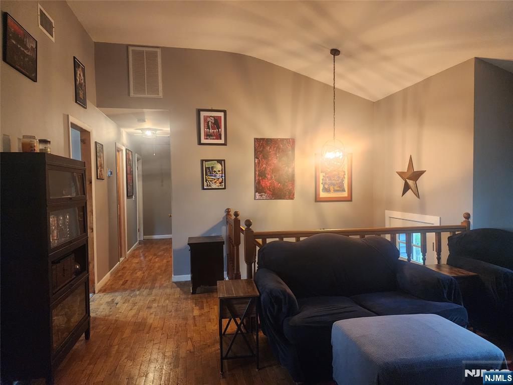 11 Hillsdale Drive Property Photo 16