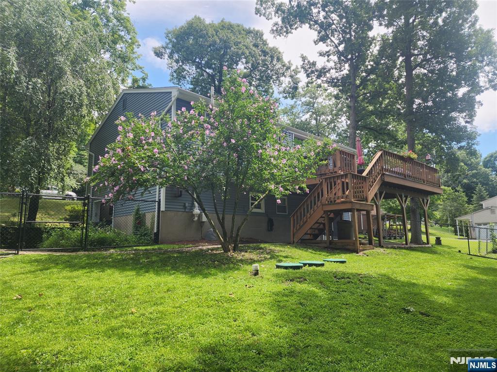 11 Hillsdale Drive Property Photo 36