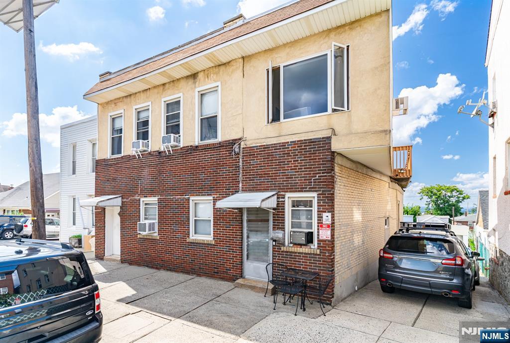 85 Grant Street Property Photo 1