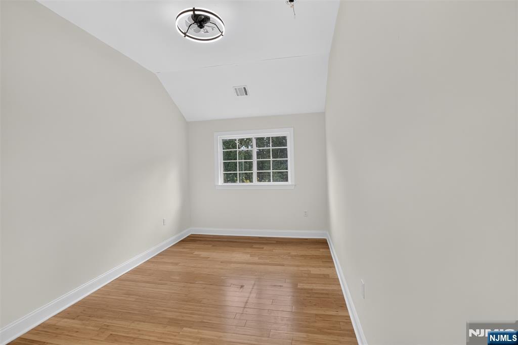 893 Lakehurst Avenue Property Photo 30