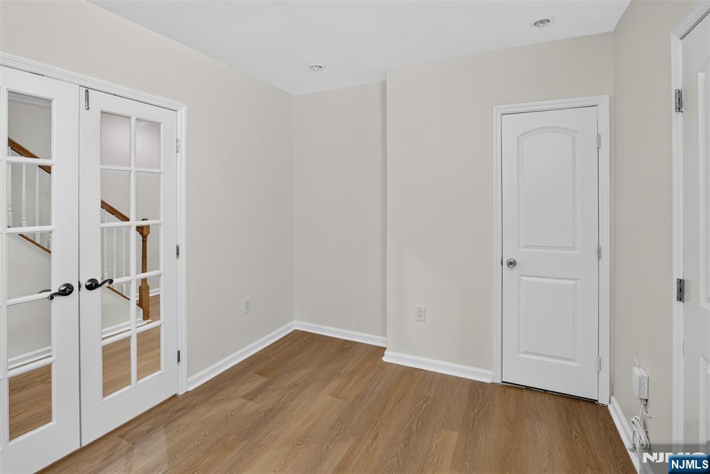 893 Lakehurst Avenue Property Photo 38