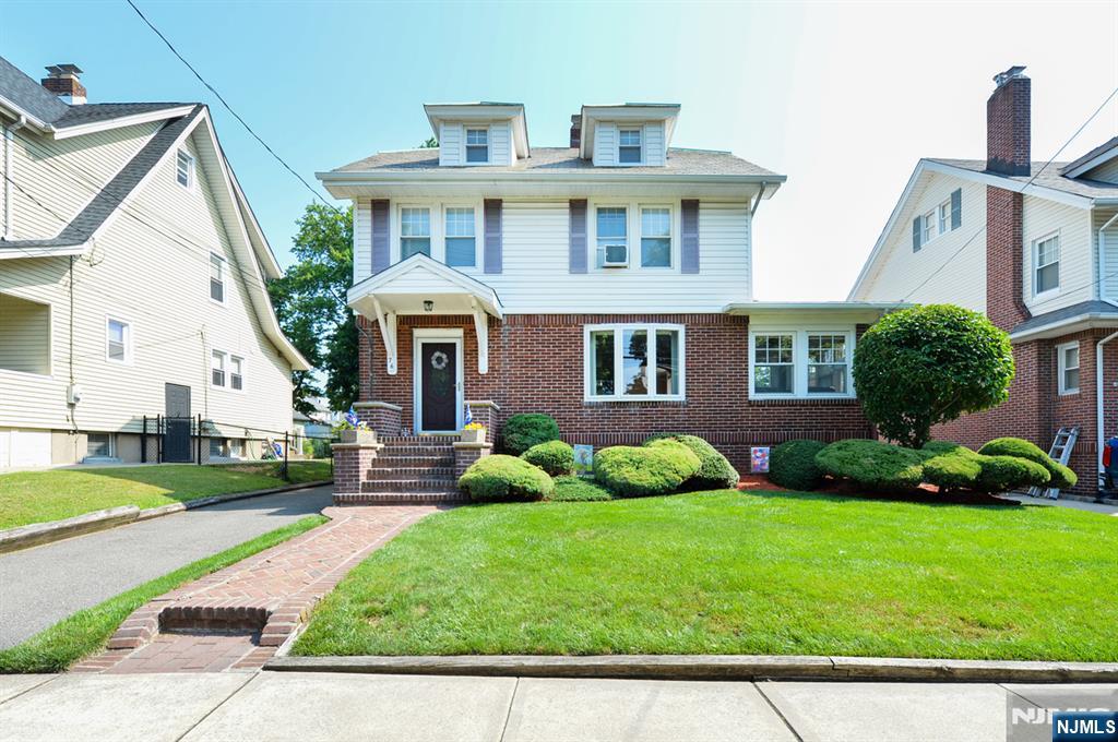 76 Poplar Street Property Photo 1