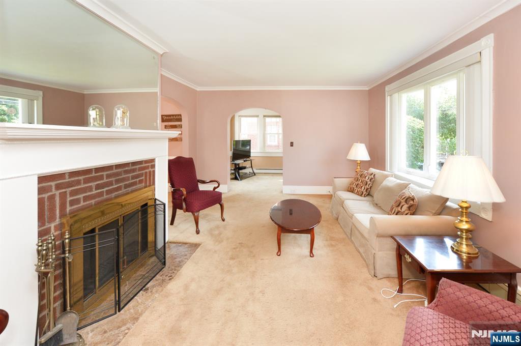 76 Poplar Street Property Photo 3