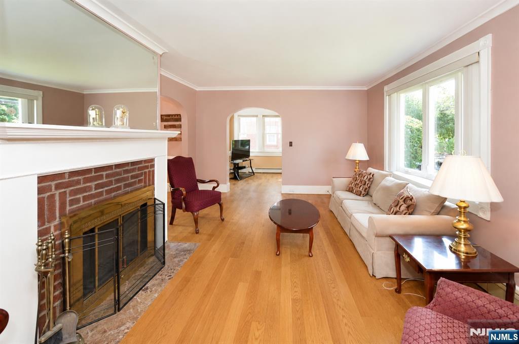 76 Poplar Street Property Photo 4