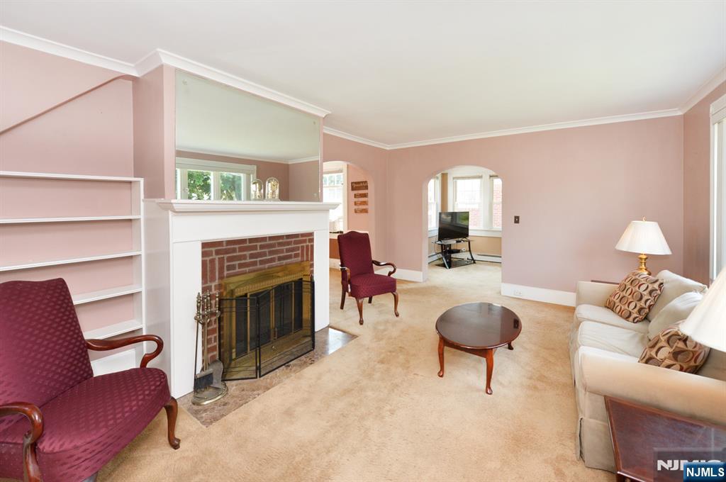 76 Poplar Street Property Photo 5