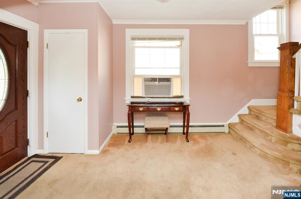 76 Poplar Street Property Photo 6