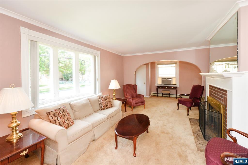 76 Poplar Street Property Photo 9