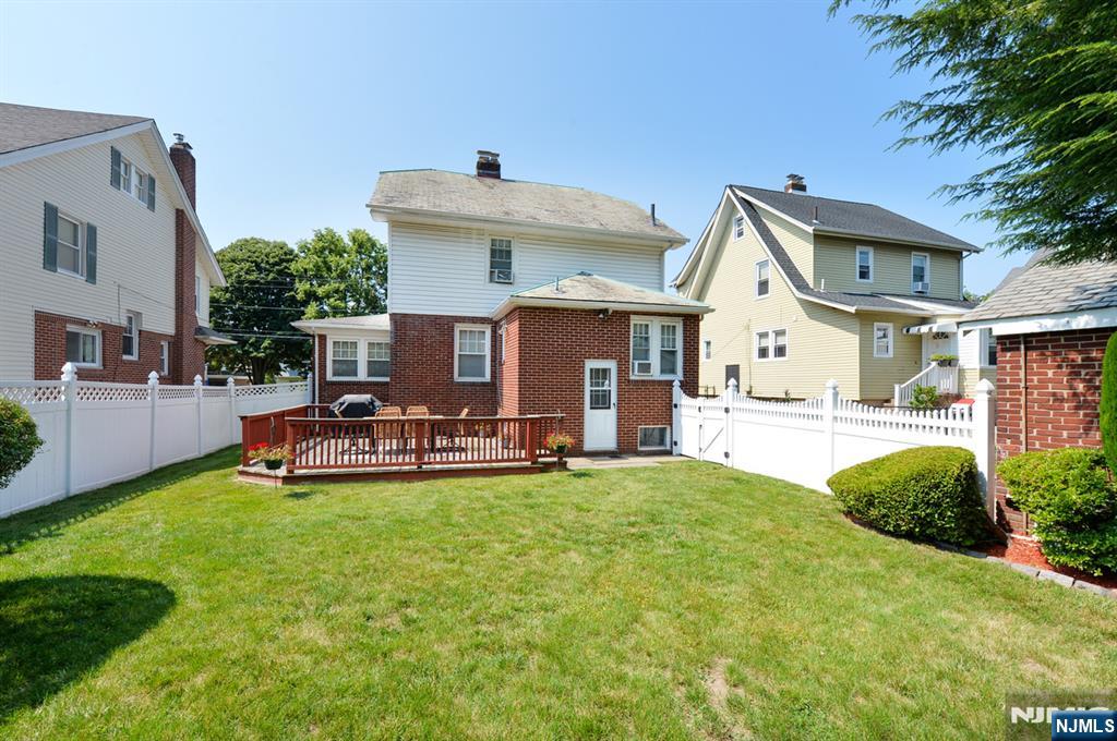 76 Poplar Street Property Photo 33