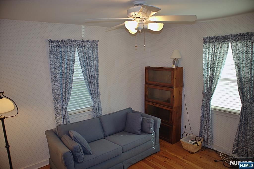 138 11th Street Property Photo 12