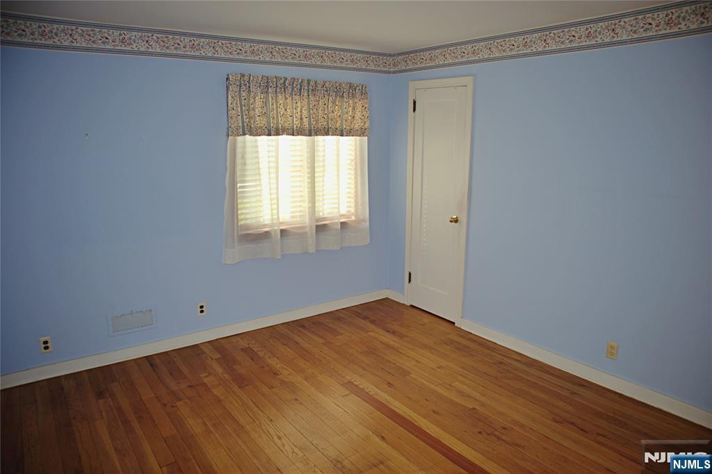138 11th Street Property Photo 16