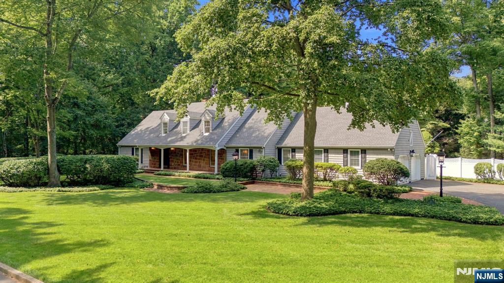 29 Hickory Hill Property Photo 1