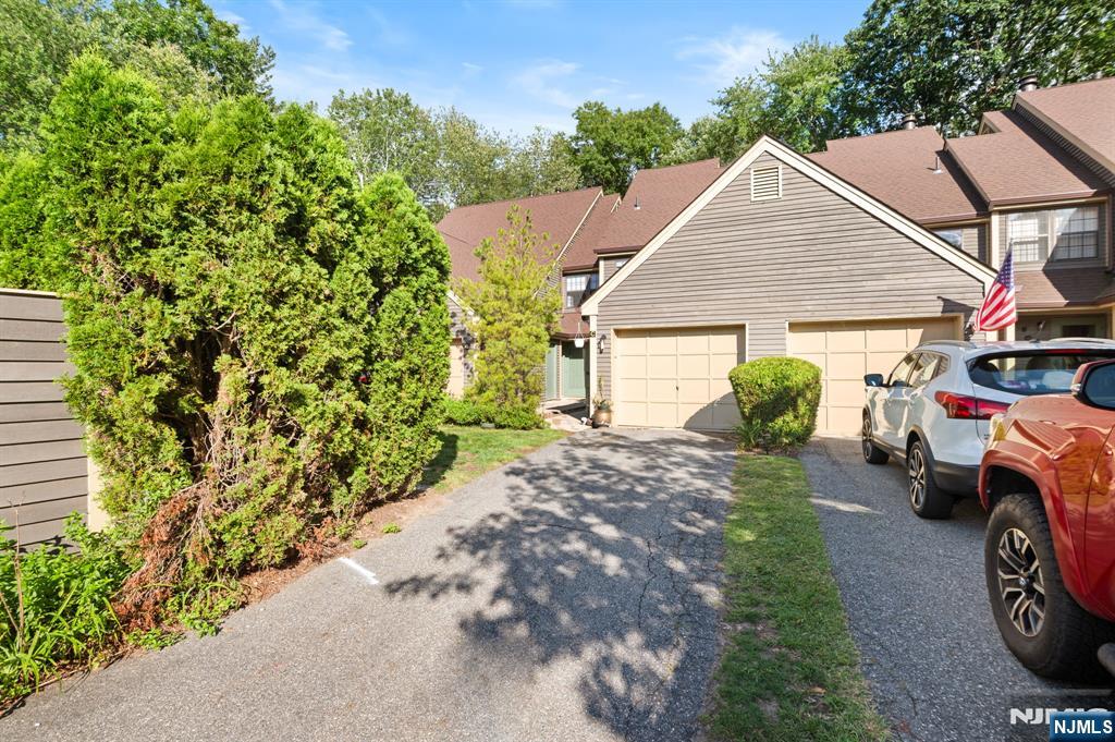 6 New Bedford Road C Property Photo 3