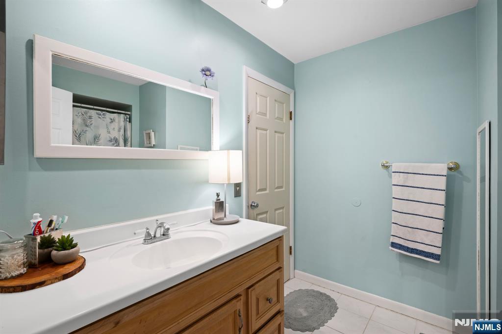 6 New Bedford Road C Property Photo 22