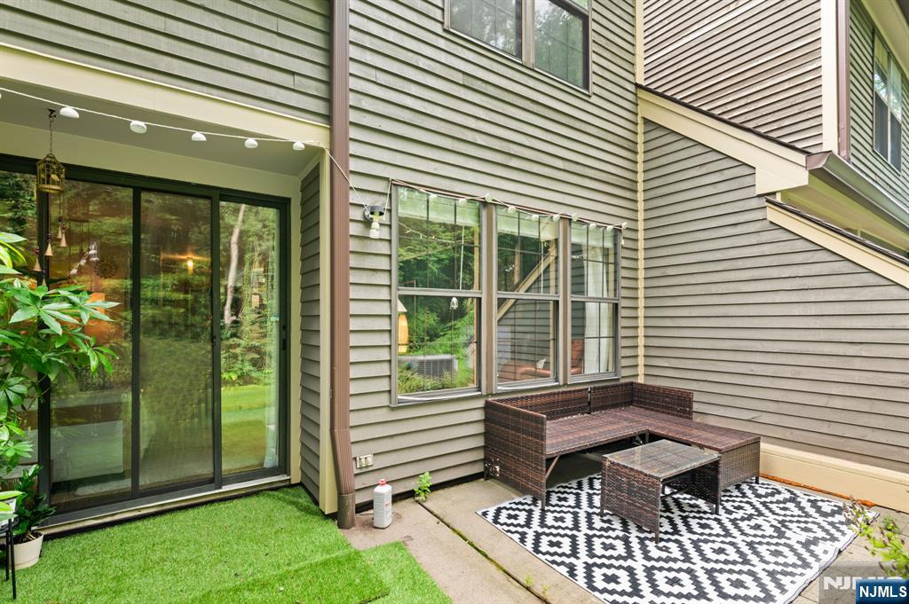 6 New Bedford Road C Property Photo 34